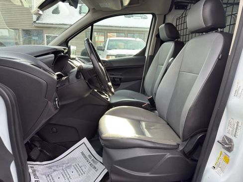 Used 2018 Ford Transit Connect XL image 16