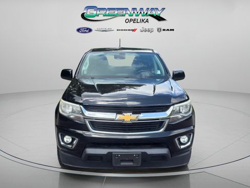 Used 2017 Chevrolet Colorado LT w/ LT Convenience Package RWD image 3