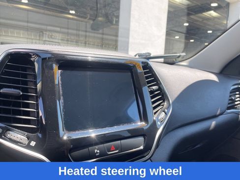 Used 2019 Jeep Cherokee Limited AWD/4WD image 16