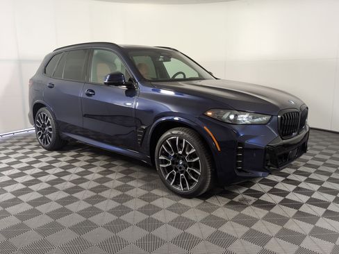New 2026 BMW X5 xDrive50e w/ M Sport Package image 6