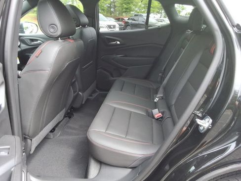New 2026 Chevrolet Trax RS w/ Sunroof Package FWD image 16