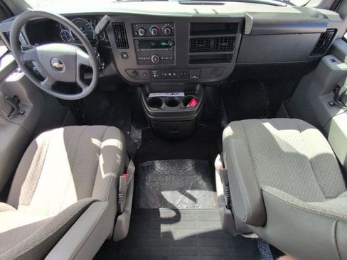 Used 2025 Chevrolet Express 3500 LT w/ LT Preferred Equipment Group RWD image 24