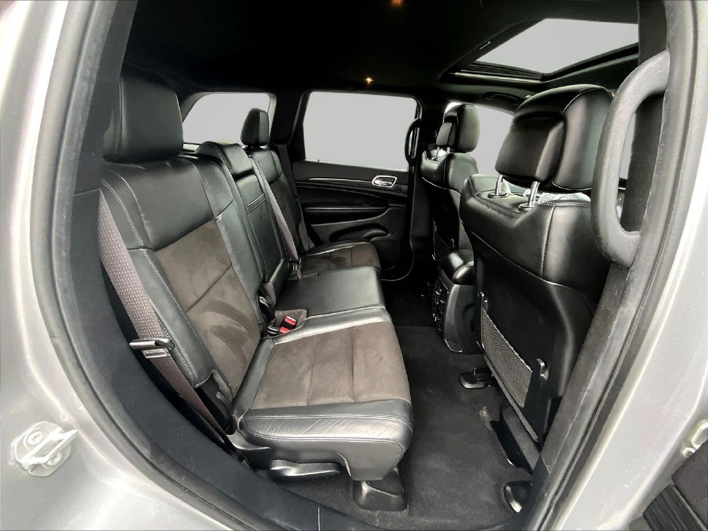 Used 2020 Jeep Grand Cherokee Altitude AWD/4WD image 27