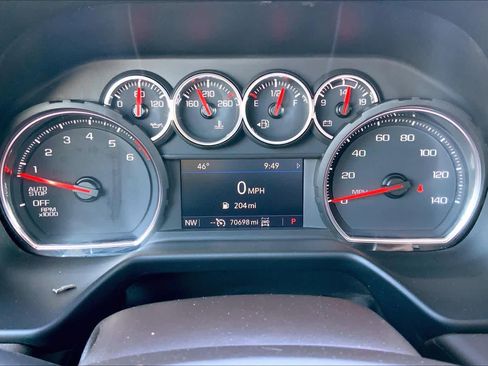 Used 2021 Chevrolet Tahoe Z71 w/ Z71 Signature Package image 25