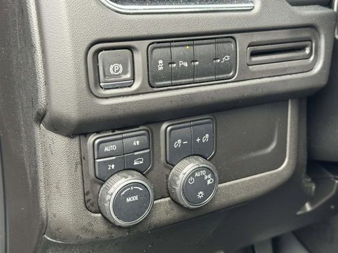 Used 2021 Chevrolet Tahoe LT image 22