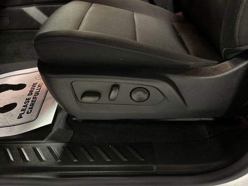 Used 2024 Chevrolet Colorado W/T w/ WT Convenience Package II image 13