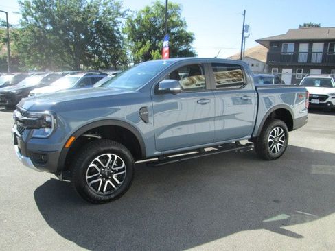 Used 2025 Ford Ranger Lariat w/ FX4 Off-Road Package AWD/4WD image 3