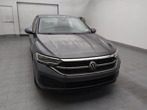 Used 2024 Volkswagen Jetta SE image 14