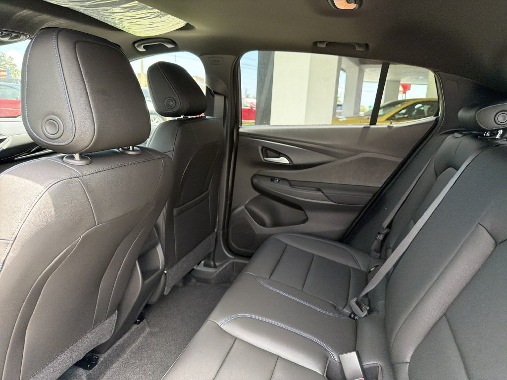 New 2026 Buick Envista Sport Touring w/ Convenience I Package FWD image 21
