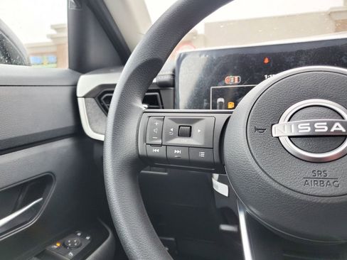 New 2026 Nissan Kicks SV image 18