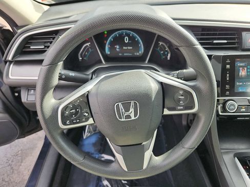 Certified 2018 Honda Civic EX image 19