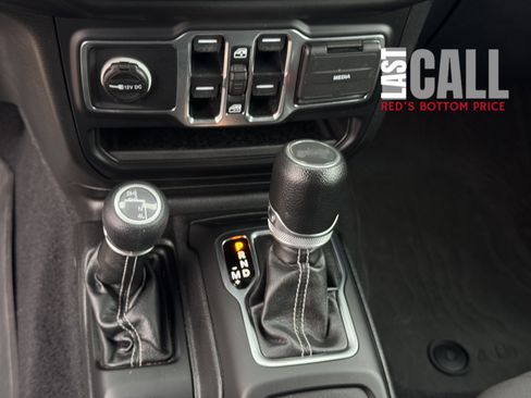 Used 2023 Jeep Wrangler Sahara w/ Safety Group image 21