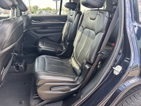 Used 2023 Jeep Grand Cherokee L Limited RWD image 24