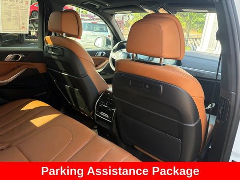 Used 2022 BMW X5 xDrive40i w/ Premium Package AWD/4WD image 19