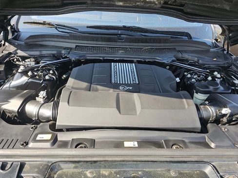 Used 2016 Land Rover Range Rover Sport SVR AWD/4WD image 9