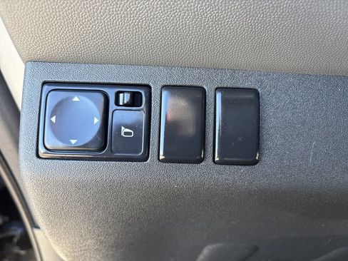 Used 2015 Nissan Xterra S w/ Value Package image 11