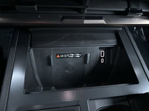 Used 2024 GMC Hummer EV 2X w/ LPO, Illumination Package image 27