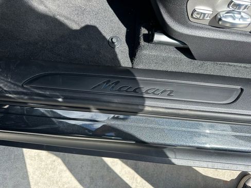 Used 2026 Porsche Macan image 23