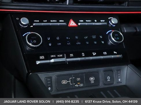 Used 2025 Hyundai Santa Fe Calligraphy AWD/4WD image 27