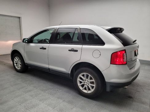 Used 2014 Ford Edge SE FWD image 3