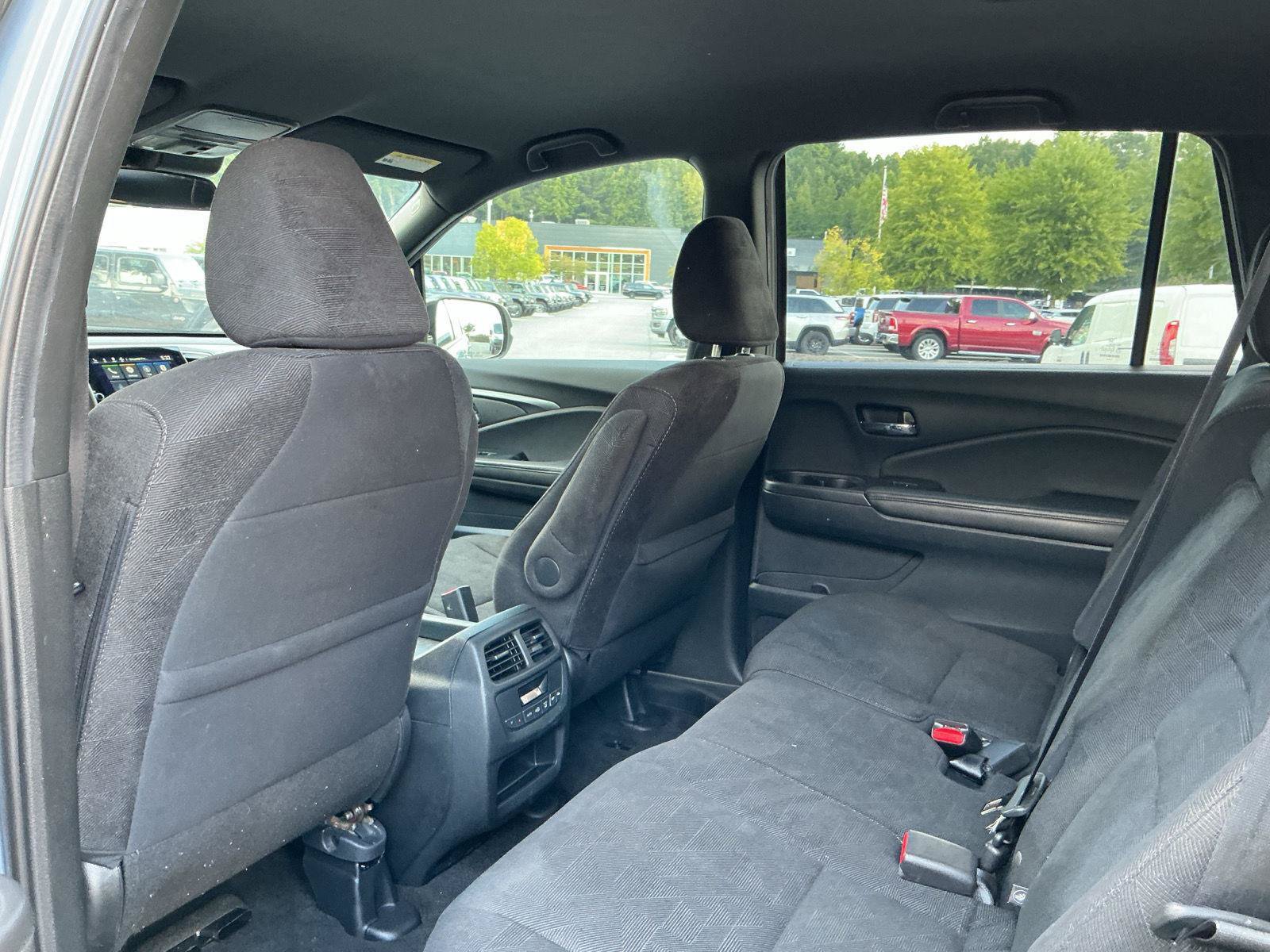 Used 2022 Honda Pilot Sport image 26