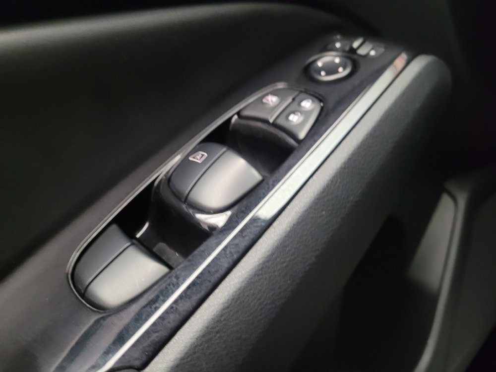 Used 2024 Nissan Altima 2.5 SR FWD image 27