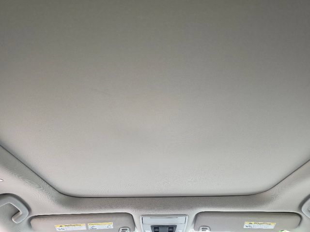 Certified 2025 Honda Pilot Touring image 30