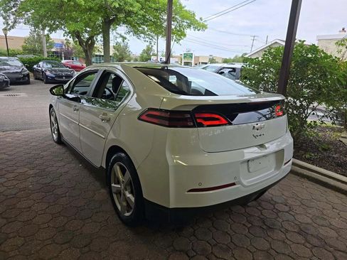 Used 2013 Chevrolet Volt w/ Enhanced Safety Package 1 FWD image 2
