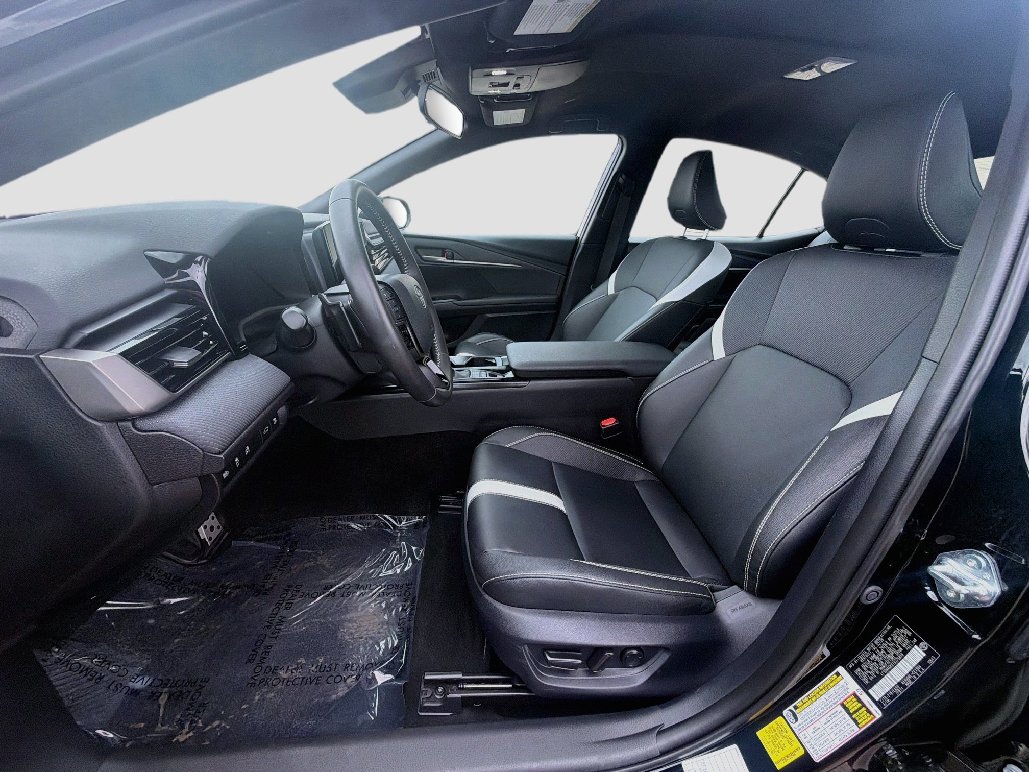 Used 2026 Toyota Camry SE FWD image 13