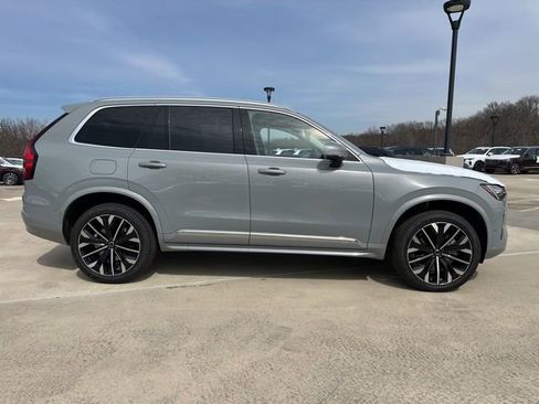 New 2026 Volvo XC90 B6 Plus w/ Protection Package image 8