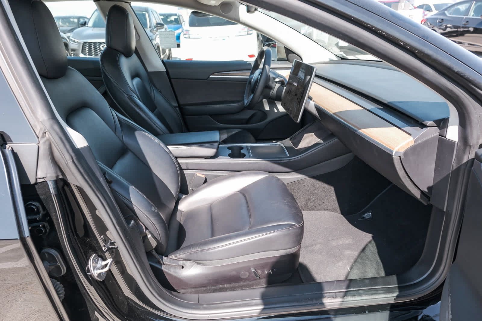 Used 2022 Tesla Model 3 Standard Range RWD image 16