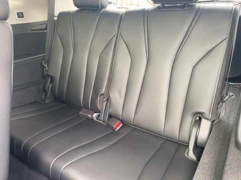 Used 2026 Acura MDX SH-AWD w/ Advance Package image 11