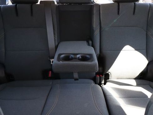 Used 2025 Jeep Wrangler Unlimited Sahara AWD/4WD image 40