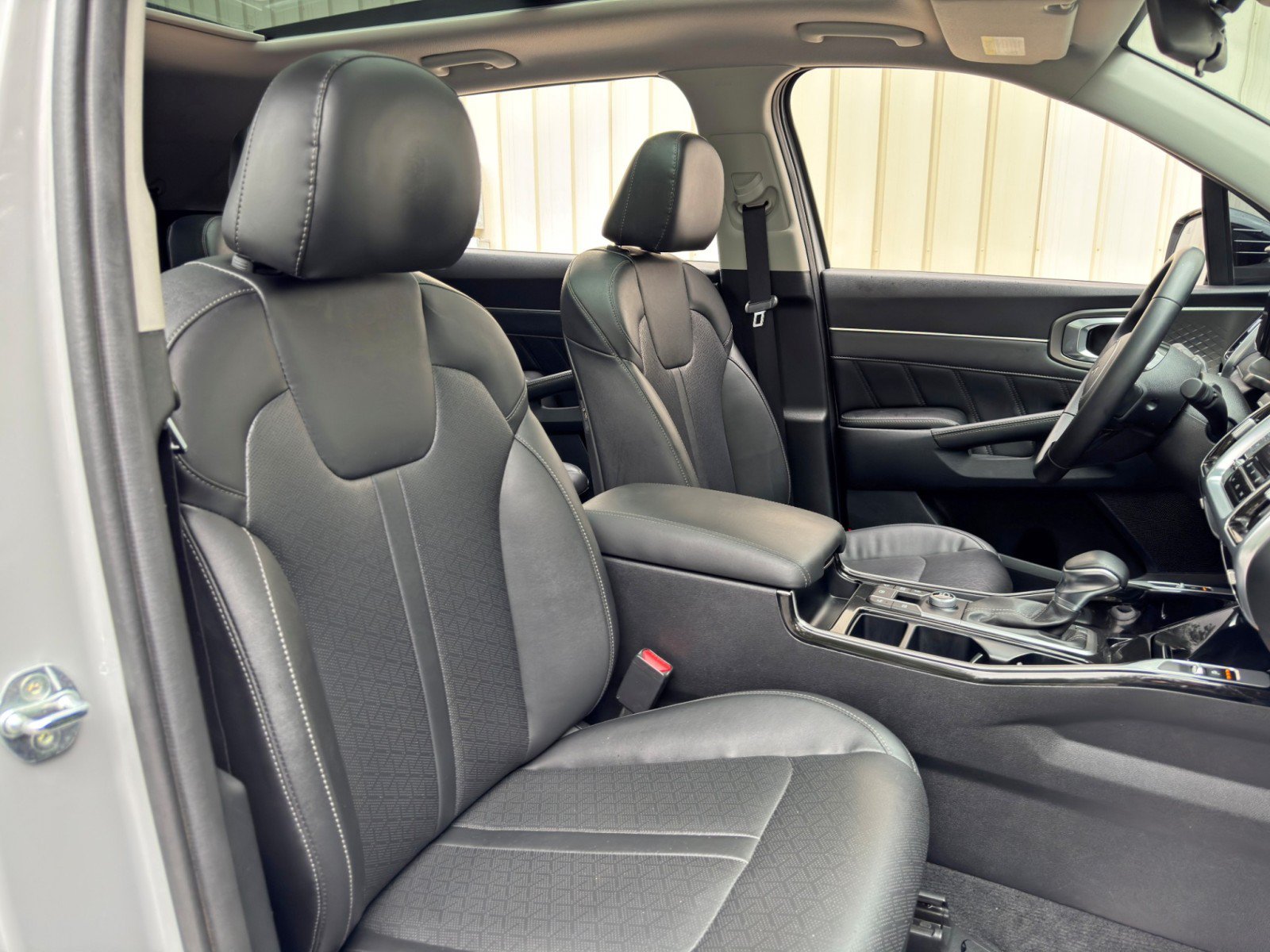 Used 2022 Kia Sorento SX FWD image 35