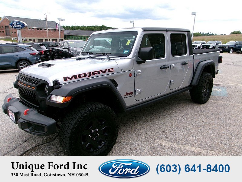 Used 2022 Jeep Gladiator Mojave w/ Cold Weather Group AWD/4WD image 4