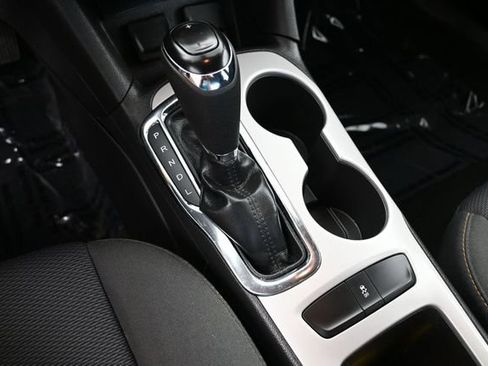 Used 2016 Chevrolet Cruze LS FWD image 21