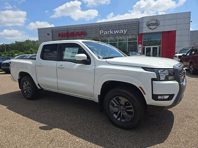 New 2025 Nissan Frontier SV w/ SV Convenience Package