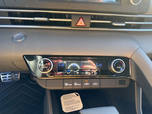 New 2026 Hyundai Elantra Sport image 18