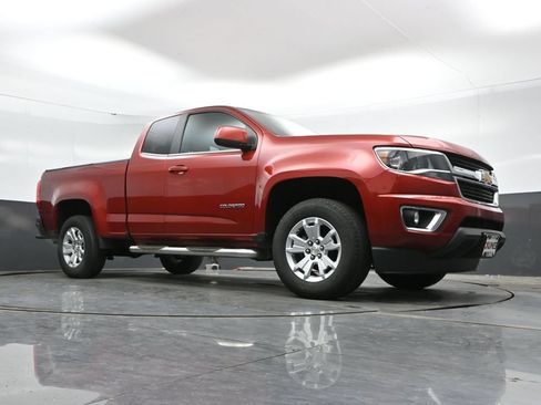 Used 2016 Chevrolet Colorado LT w/ LT Convenience Package RWD image 40
