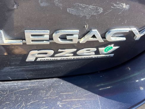 Used 2017 Subaru Legacy 2.5i Limited AWD/4WD image 27