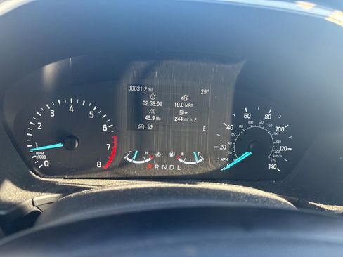 Used 2022 Ford Escape SE w/ SE Sport Appearance Package image 8