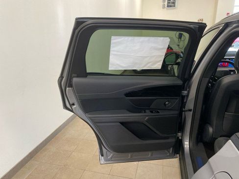 New 2025 Lincoln Nautilus Reserve w/ Jet Appearance Package image 8