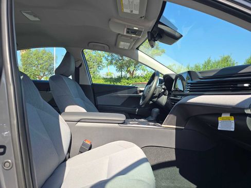 Certified 2025 Toyota Camry LE image 11