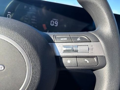 Certified 2024 Hyundai Kona SE image 26