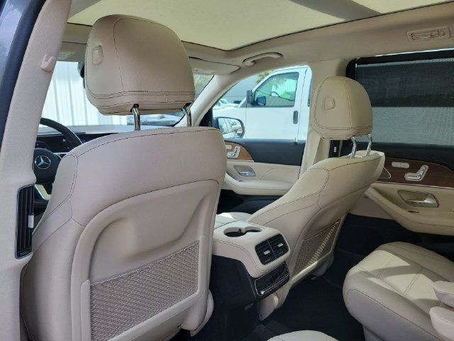 Used 2022 Mercedes-Benz GLS 450 4MATIC image 22
