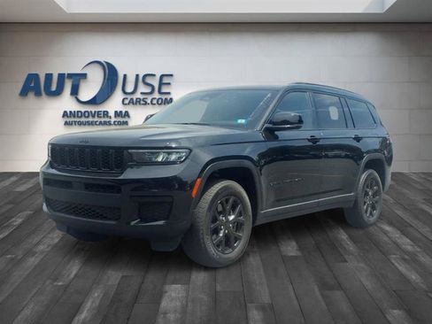 Used 2024 Jeep Grand Cherokee L Laredo AWD/4WD image 1