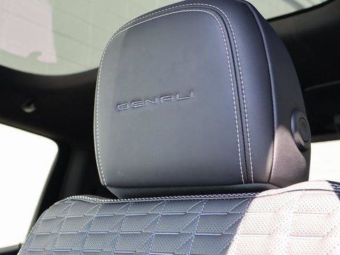 New 2025 GMC Sierra EV Denali image 44