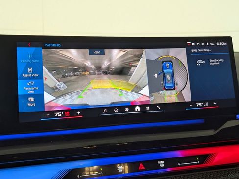 Used 2025 BMW M5 w/ Executive Package image 32