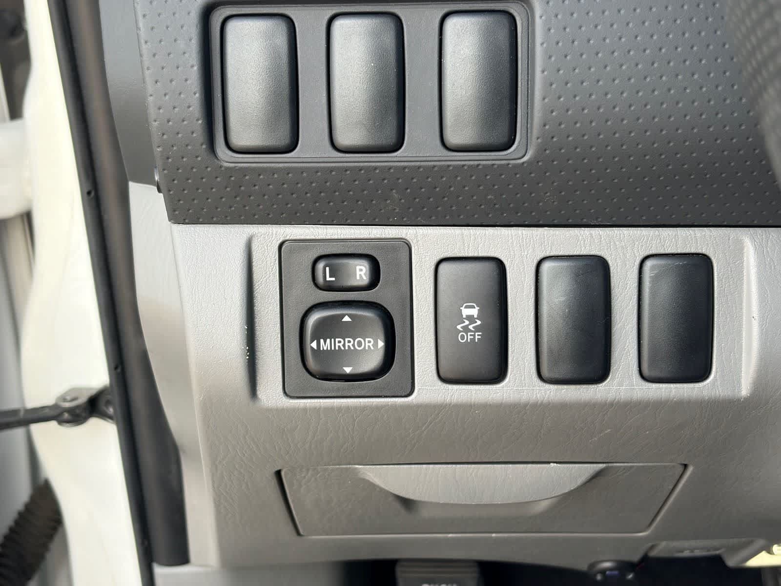 Used 2013 Toyota Tacoma 2WD Double Cab w/ Convenience Pkg image 19