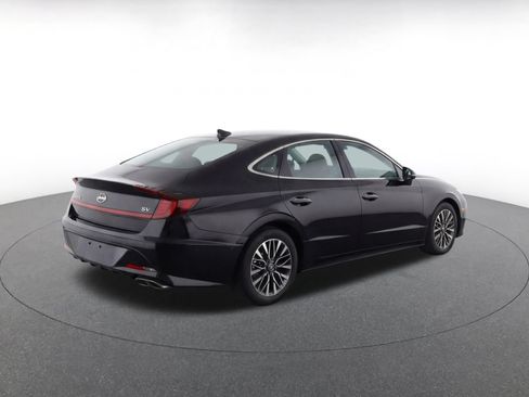 Used 2024 Nissan Altima 2.5 SV FWD image 9